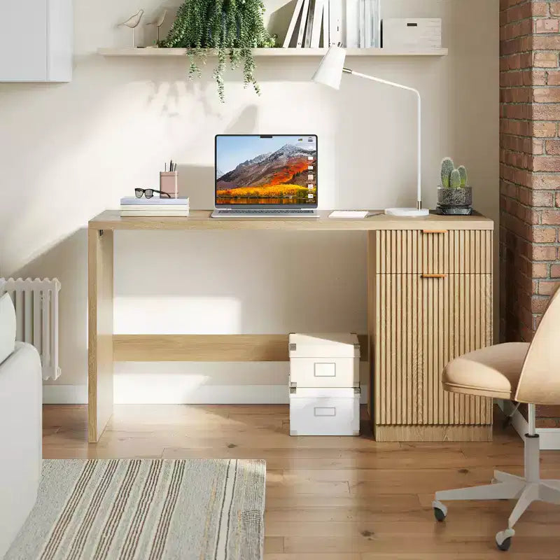 Bureau de direction moderne cannelé de 60 po avec tiroirs