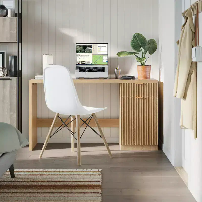 Bureau de direction moderne cannelé de 60 po avec tiroirs